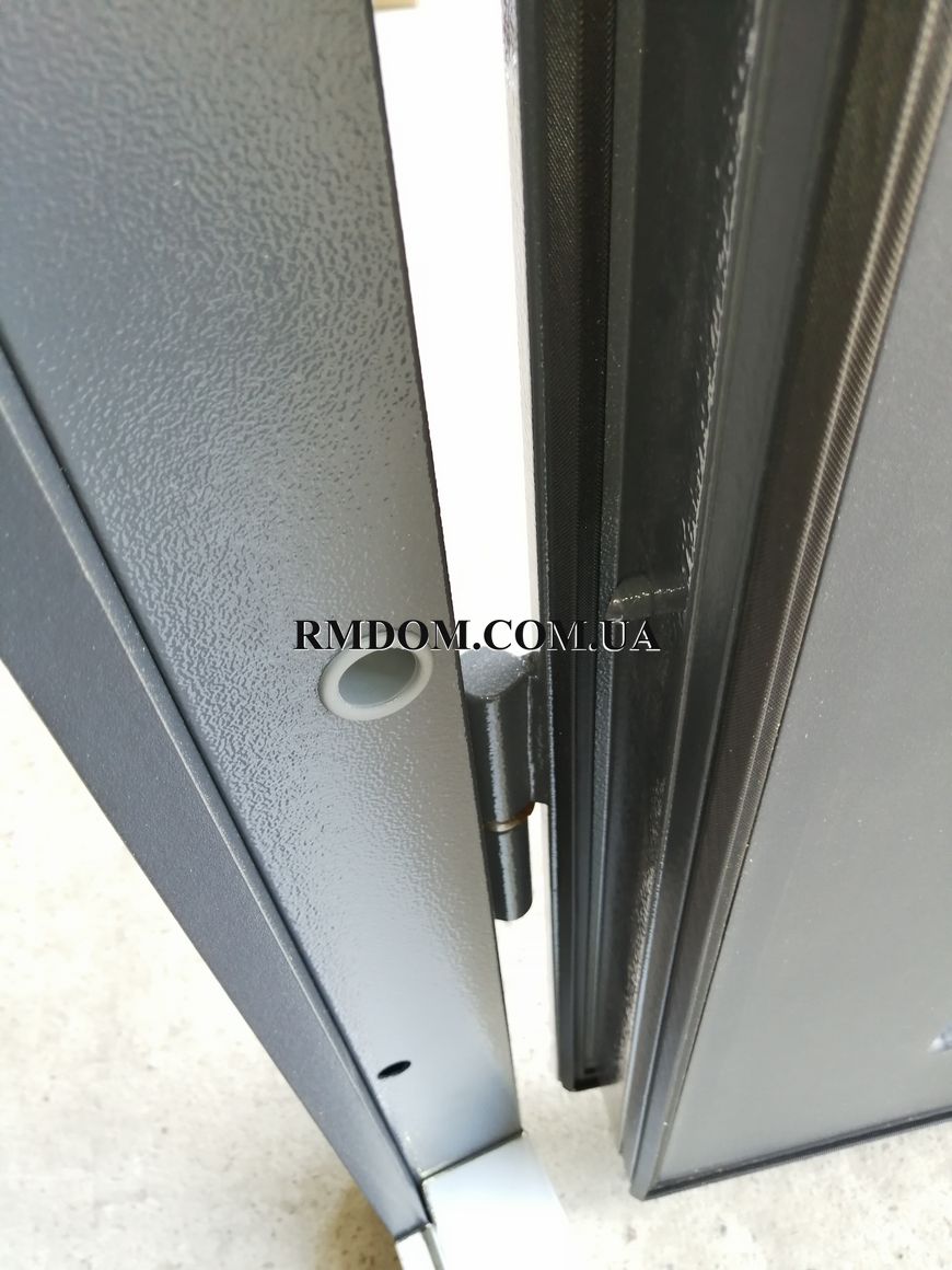 Вхідні двері Redfort колекція Оптима+ модель Метал-МДФ зі склопакетом, 2040*860, Праве