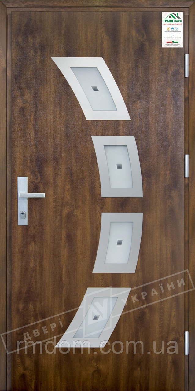 Вхідні двері ТМ Двері України серія GRAND HOUSE 73 mm захисна ручка на планці модель № 5